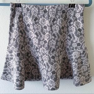 Forever 21 S Floral Skirt Black Ivory